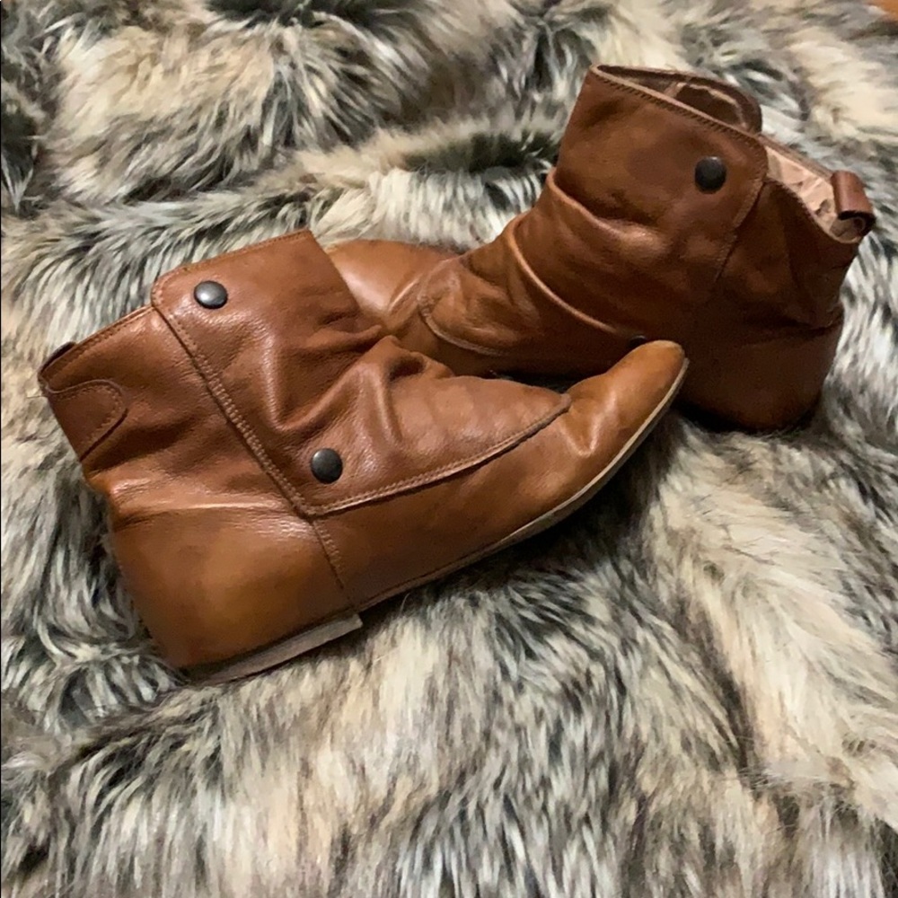 Steve Madden leather slouch booties